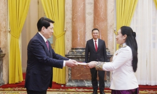 Chủ tịch nước tiếp Đại sứ Campuchia, Saudi Arabia, Dominica trình Quốc thư